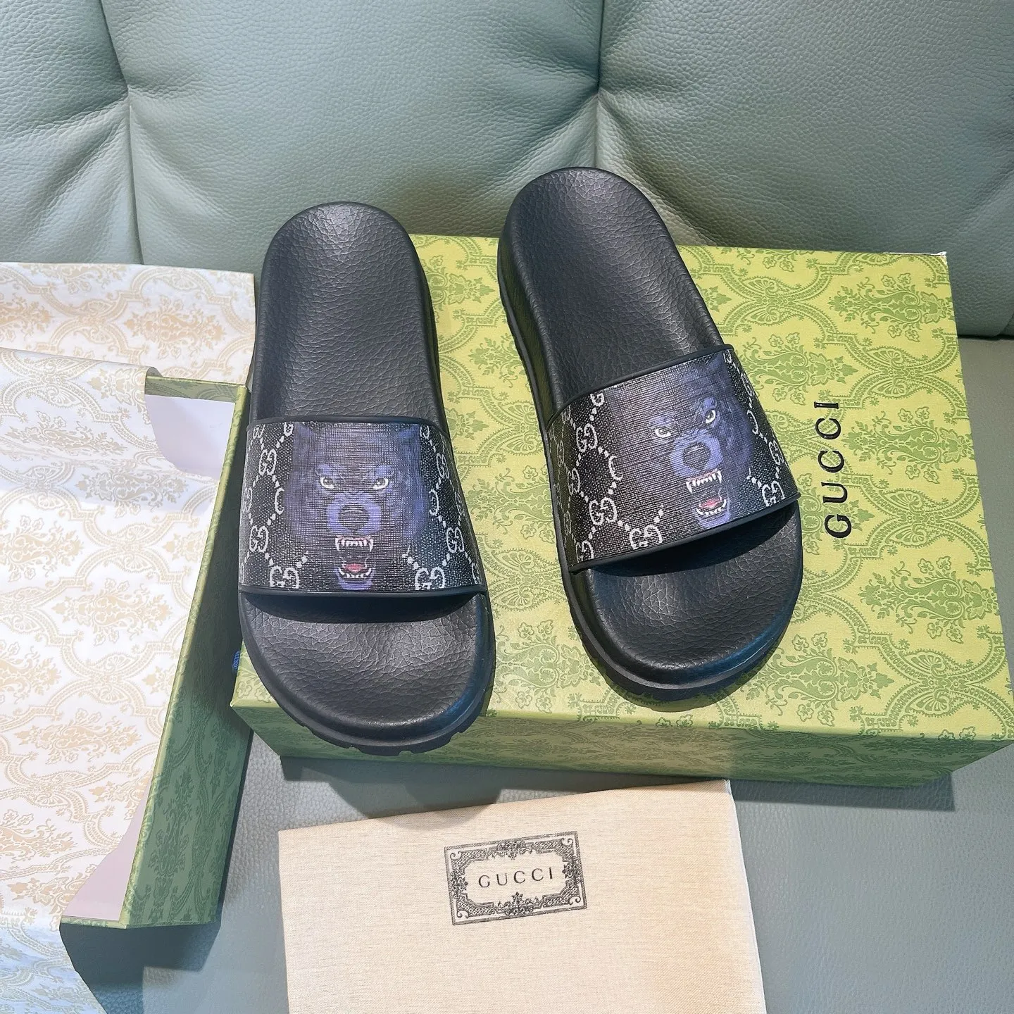 Men's Men's Shoes 130🐮🐮Gucci Gucci Slippers Gucci 2024 latest beach sandals slippers Original molding double G LOGO Original molding consistent Outsole: Men's Men's Shoes u double-layer outsole Size: 35-46